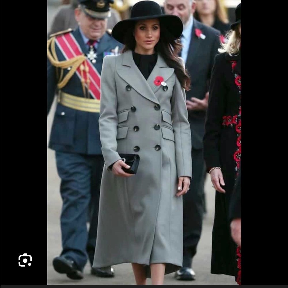 Smythe Pagoda Coat in Storm ASO Meghan Markle - Picture 14 of 14